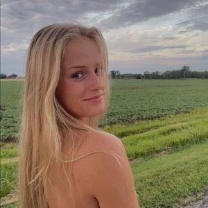 Meet your Posher, Anna